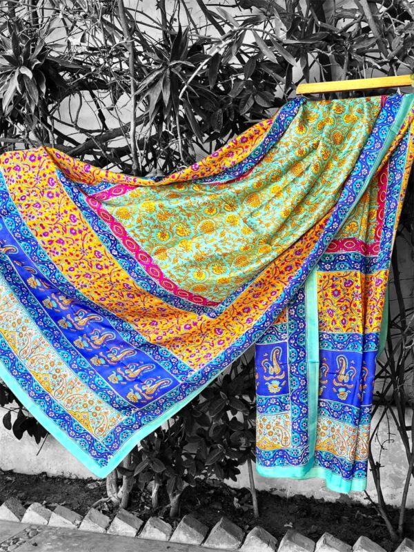 Jaw-Dropping Silk Dupattas to Turn Heads