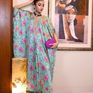 Crazy Kaftan with Golden Neck Embroidery! 🌟